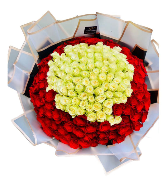 🌹 Luxury Imported Bouquet – 200 Roses 🌹