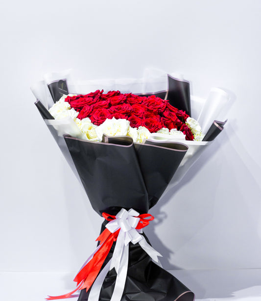 Eternal Love Grande Bouquet – Red & White Roses