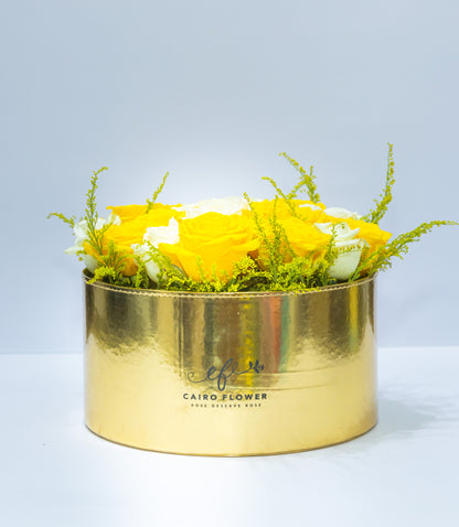 Golden Harmony – Yellow & White Roses in a Luxury Box