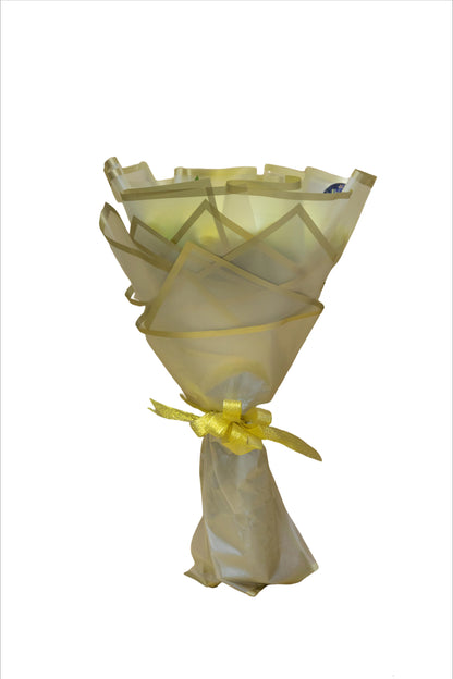 Golden Grace – Soft Yellow Rose Bouquet