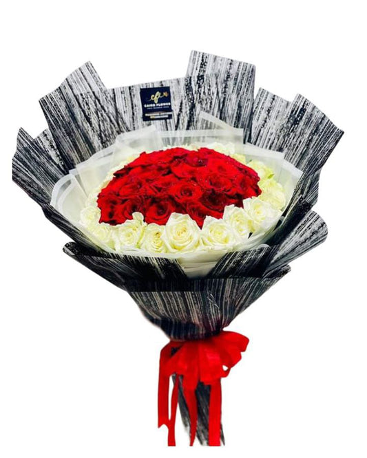 “Chic Red‑Inside, White‑Outside Bouquet with Black Wrap”