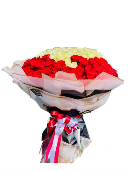 🌹 Luxury Imported Bouquet – 200 Roses 🌹