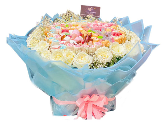 White Dream Bouquet with Sweets